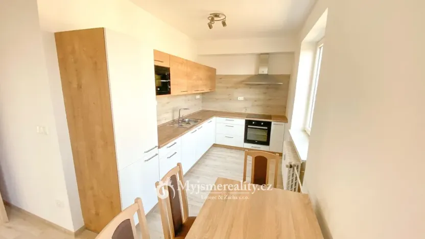 Pronájem bytu 2+kk, Znojmo, Smetanova, 51 m2