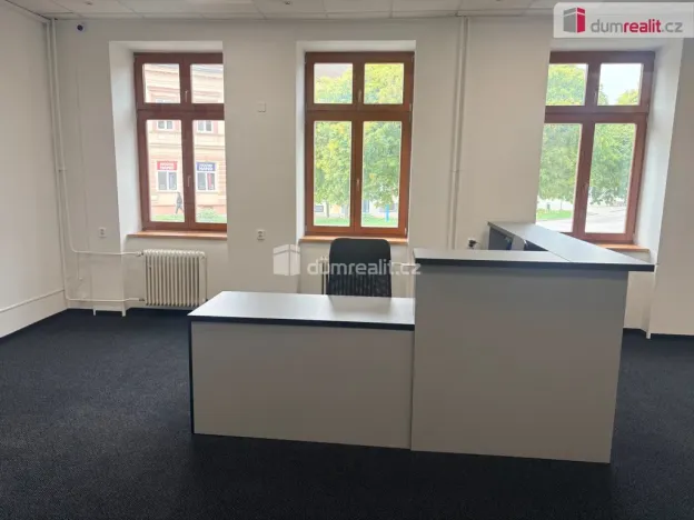 Pronájem kanceláře, Břeclav, náměstí T. G. Masaryka, 39 m2