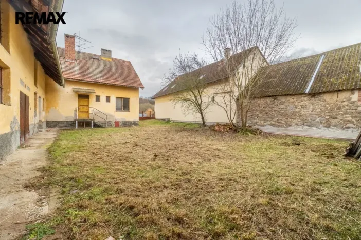 Prodej zemědělské usedlosti, Vrchotovy Janovice, 435 m2