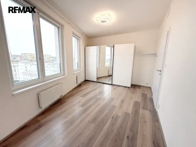 Pronájem bytu 3+kk, Praha - Vysočany, Čerpadlová, 88 m2