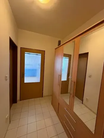 Pronájem bytu 1+kk, Stochov, S. K. Neumanna, 38 m2