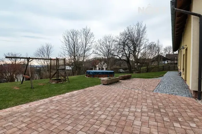 Prodej rodinného domu, Stará Paka, 230 m2