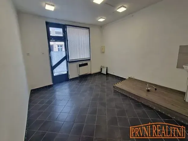 Pronájem obchodního prostoru, Uherský Brod, Moravská, 33 m2