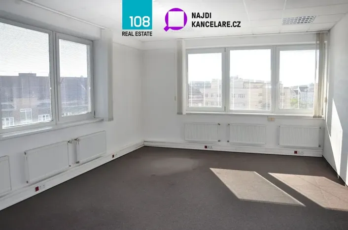 Pronájem kanceláře, Praha - Vysočany, Kolbenova, 394 m2