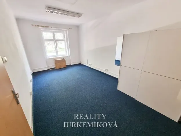 Pronájem bytu 3+1, České Budějovice, tř. Čsl. legií, 70 m2