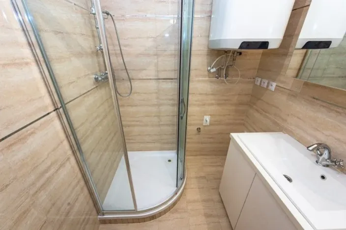 Pronájem kanceláře, Praha - Karlín, Křižíkova, 53 m2