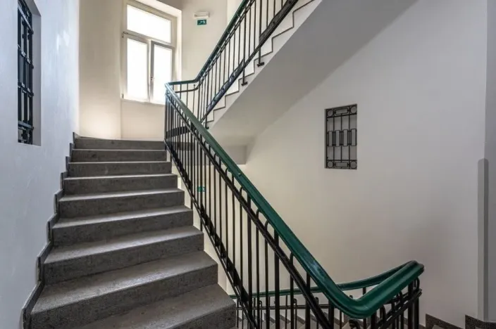 Pronájem kanceláře, Praha - Karlín, Křižíkova, 53 m2