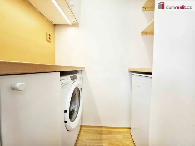 Pronájem bytu 1+kk, Roudnice nad Labem, třída T. G. Masaryka, 21 m2