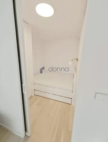 Pronájem bytu 2+kk, Praha, Kobrova, 46 m2