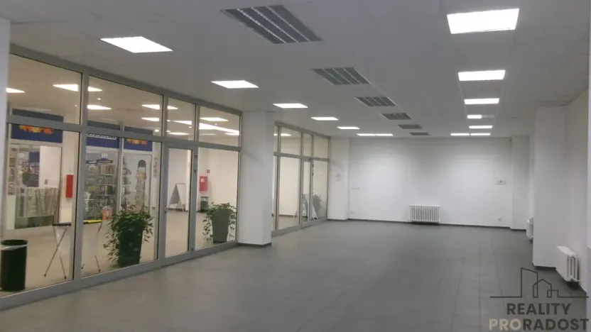 Pronájem obchodního prostoru, Brno - Bystrc, 150 m2