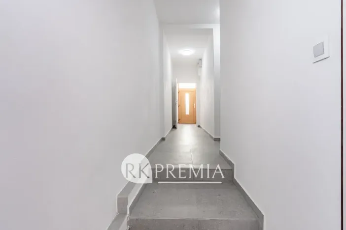 Pronájem bytu 2+kk, Teplice, Revoluční, 56 m2