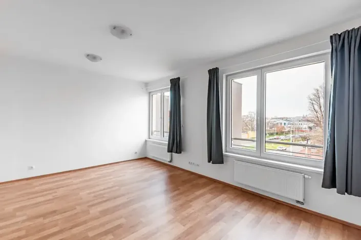 Pronájem bytu 1+kk, Praha - Holešovice, Na Maninách, 41 m2