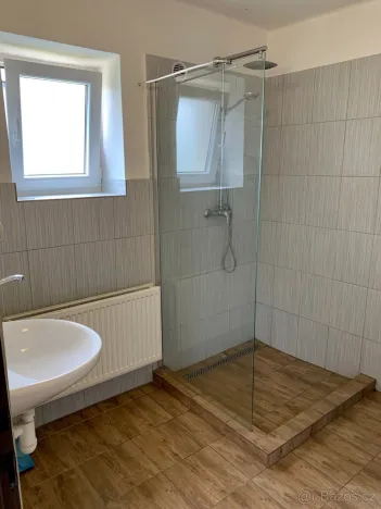 Pronájem bytu 3+1, Bušín, 75 m2
