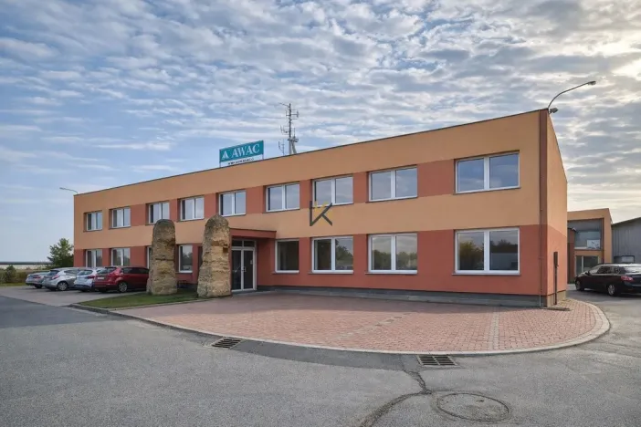 Pronájem kanceláře, Praha - Hostivař, V Chotejně, 407 m2