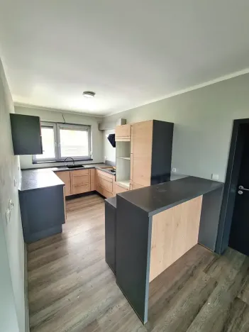 Prodej rodinného domu, Modlany, 320 m2