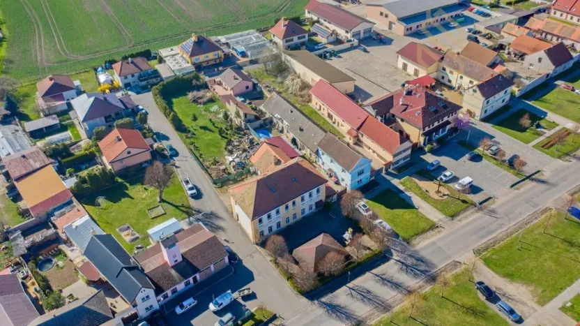 Prodej rodinného domu, Radovesice, 520 m2