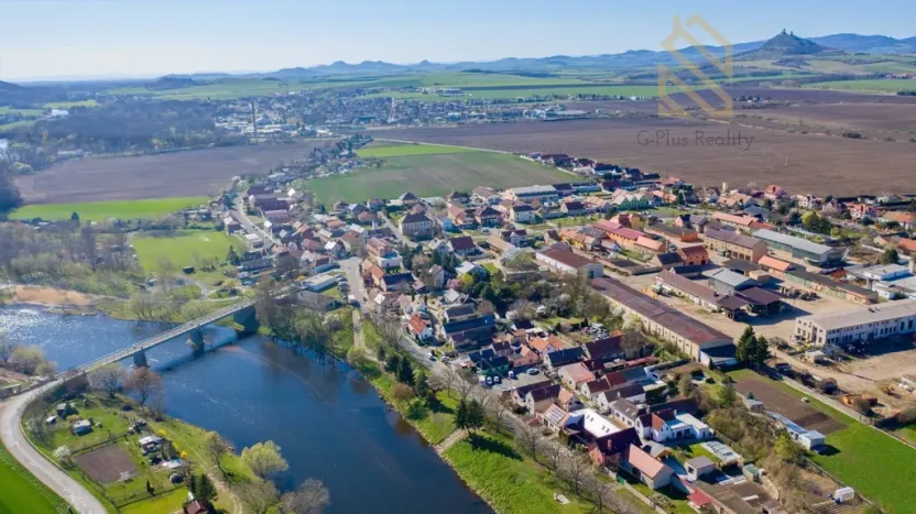 Prodej rodinného domu, Radovesice, 520 m2