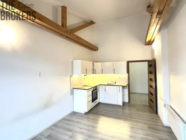 Pronájem bytu 2+kk, Praha - Košíře, Plzeňská, 36 m2