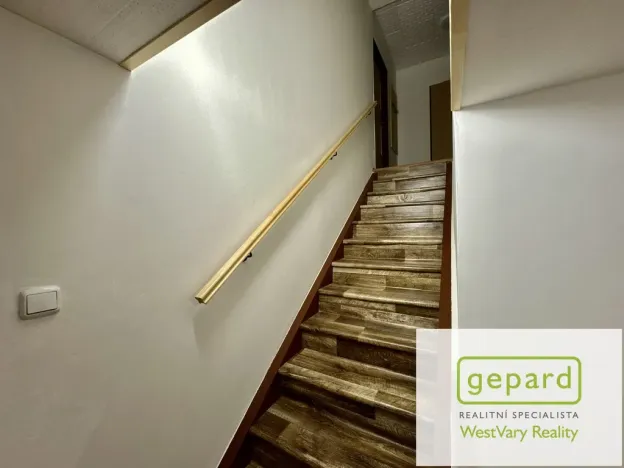 Prodej rodinného domu, Karlovy Vary - Počerny, 150 m2