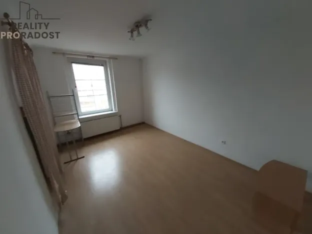 Pronájem bytu 1+1, Dubí, Ruská, 35 m2