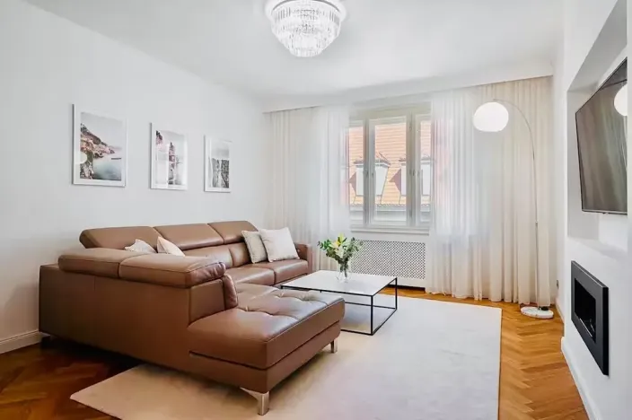 Pronájem bytu 3+1, Praha - Staré Město, Dlouhá, 84 m2