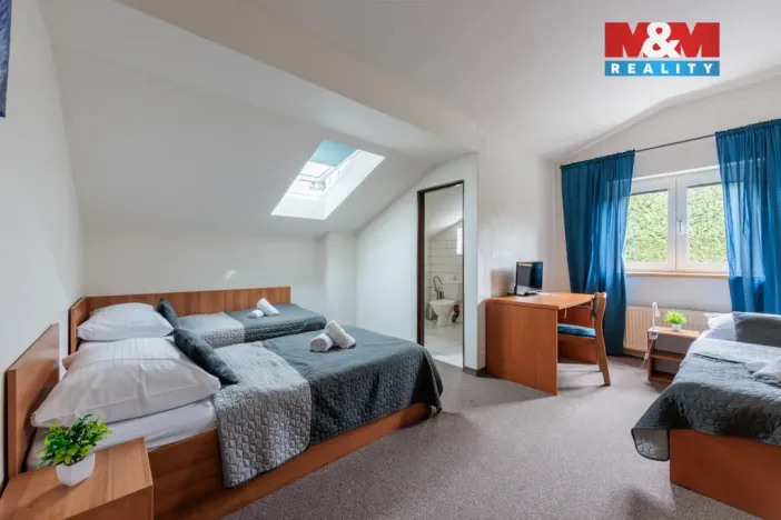 Prodej ubytování, Chodov, Poděbradova, 2700 m2