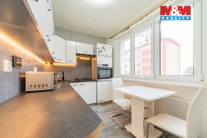 Prodej bytu 2+1, Habartov, Karla Čapka, 52 m2