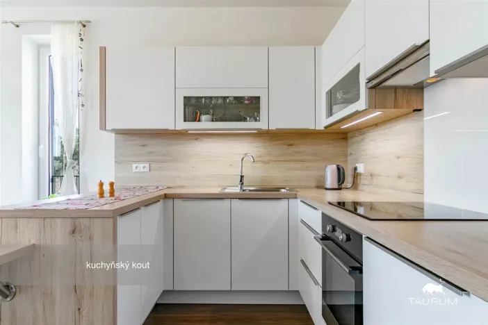 Prodej bytu 2+kk, Plzeň - Valcha, Špačková, 56 m2