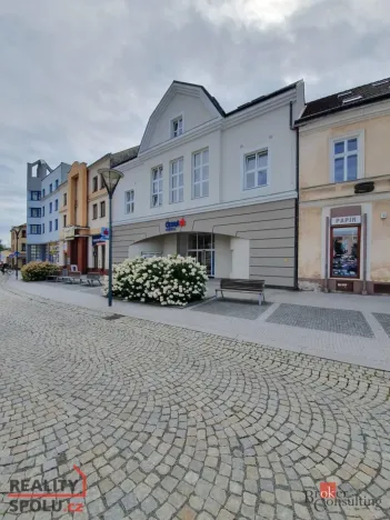 Pronájem bytu 1+kk, Hlučín, Mírové náměstí, 47 m2