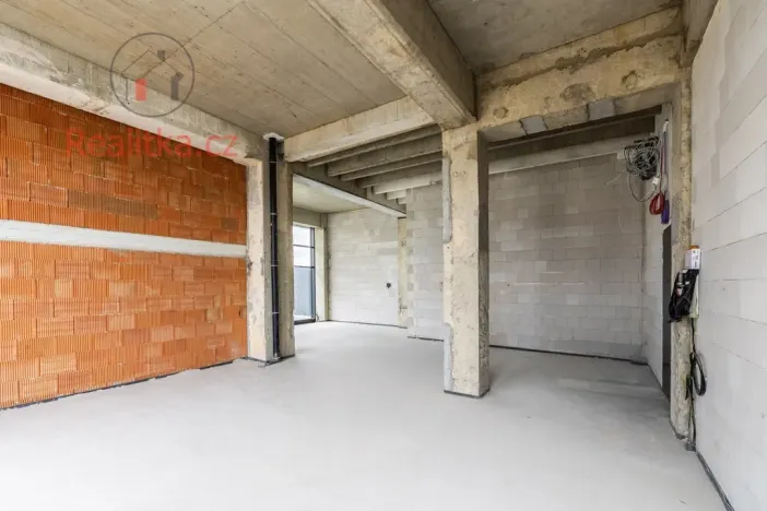 Prodej atypického bytu, Praha - Modřany, Československého exilu, 124 m2