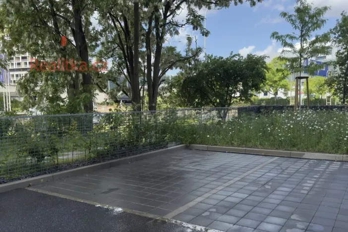 Prodej atypického bytu, Praha - Modřany, Československého exilu, 124 m2