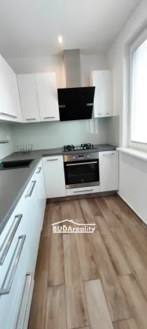 Pronájem bytu 3+1, Zlín, třída Svobody, 67 m2