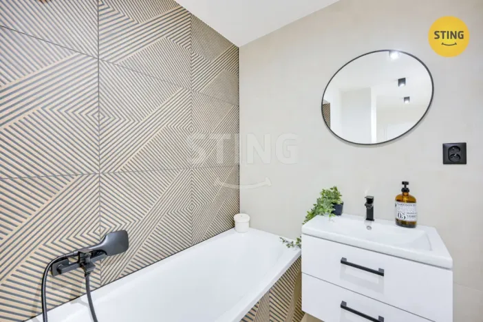 Prodej bytu 2+1, Olomouc, Vančurova, 61 m2