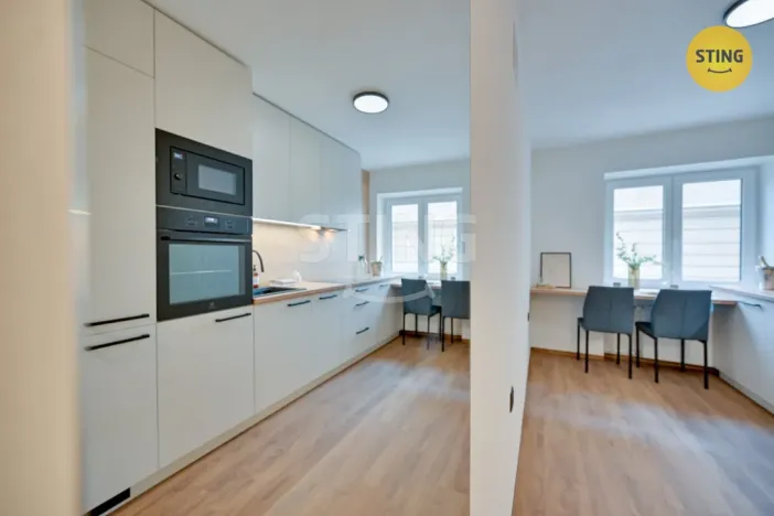 Prodej bytu 2+1, Olomouc, Vančurova, 61 m2