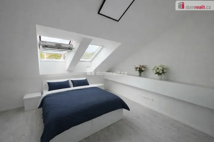 Pronájem bytu 2+kk, Praha - Smíchov, Radlická, 43 m2