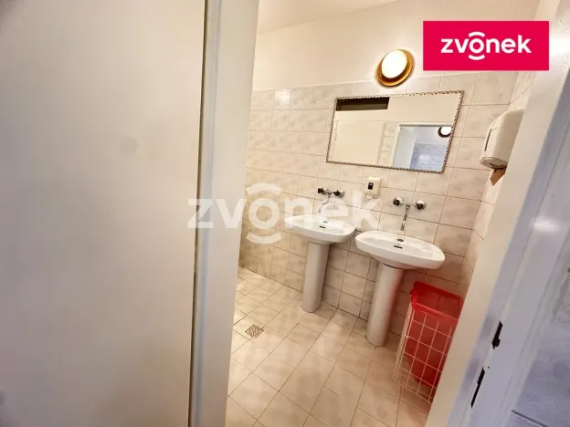 Pronájem restaurace, Zlín, Antonínova, 174 m2