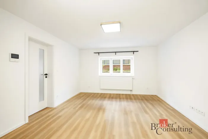 Pronájem bytu 2+1, Praha - Strašnice, Mukařovská, 60 m2