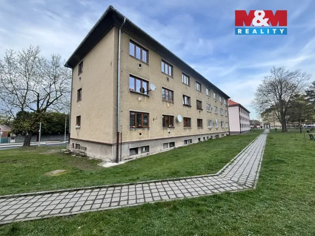 Pronájem bytu 2+1, Dobřany, Stromořadí, 64 m2