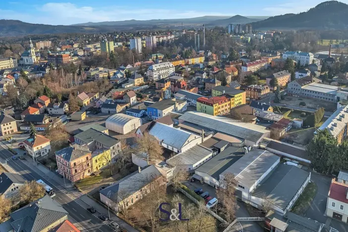 Prodej výrobních prostor, Nový Bor, Sklářská, 6477 m2
