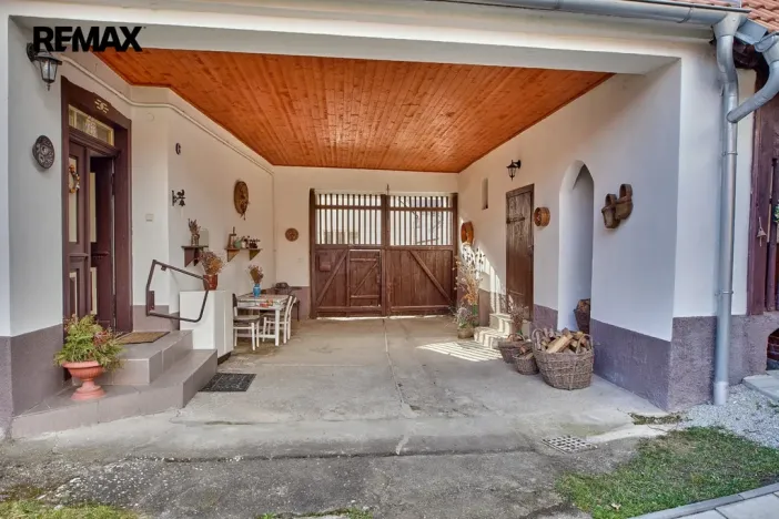 Prodej zemědělské usedlosti, Drhovle - Pamětice, 160 m2