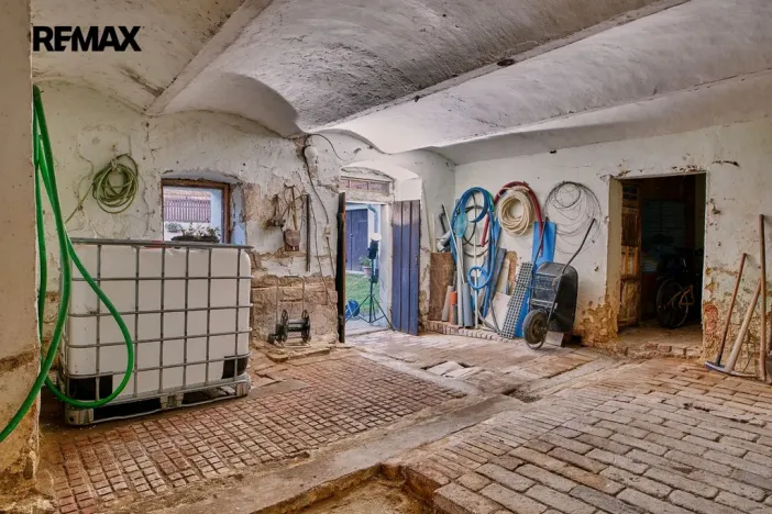 Prodej zemědělské usedlosti, Drhovle - Pamětice, 160 m2