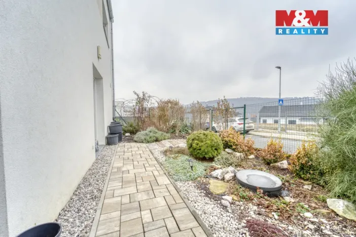 Prodej rodinného domu, Králův Dvůr - Křižatky, Na Vinohradech, 94 m2