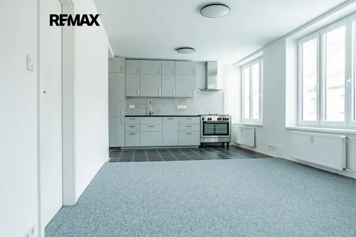 Pronájem bytu 2+kk, Jindřichův Hradec, Tovární, 61 m2