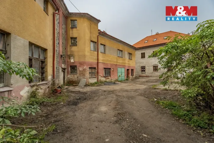 Prodej rodinného domu, Bílina, 1200 m2