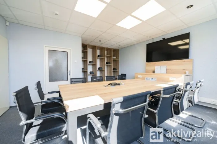 Pronájem kanceláře, Neratovice - Horňátky, 240 m2