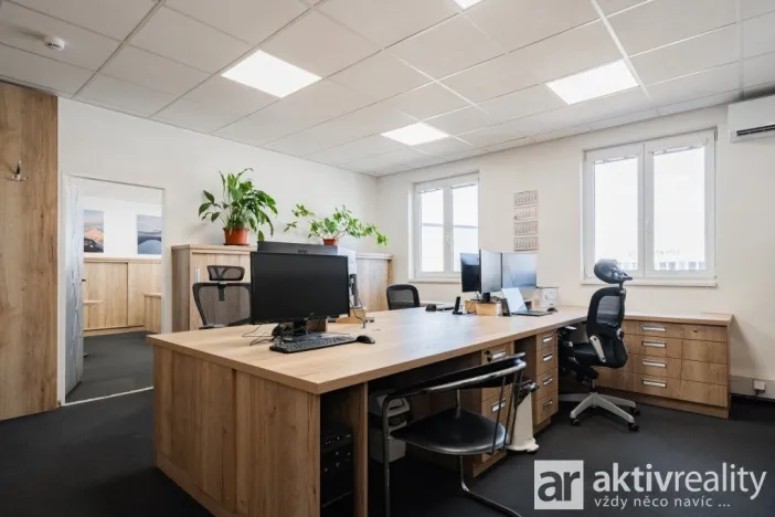 Pronájem kanceláře, Neratovice - Horňátky, 240 m2