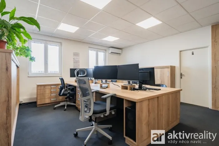 Pronájem kanceláře, Neratovice - Horňátky, 240 m2
