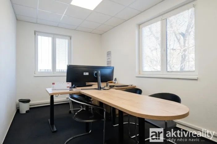Pronájem kanceláře, Neratovice - Horňátky, 240 m2