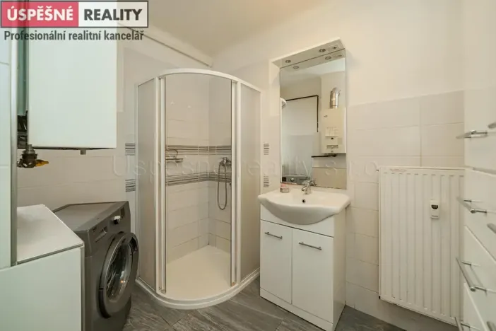 Prodej bytu 3+1, Praha - Dejvice, Na Hanspaulce, 93 m2