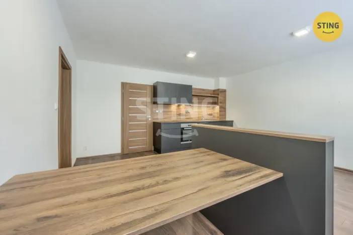 Prodej bytu 3+kk, Žďár nad Sázavou, Nádražní, 57 m2